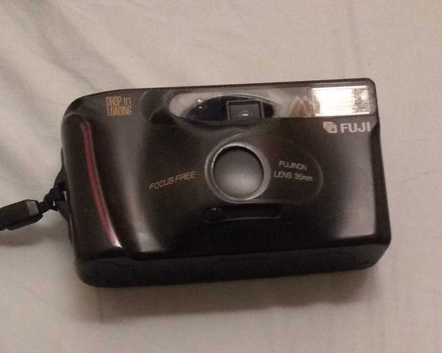 Máquina fotográfica Fugi analógica