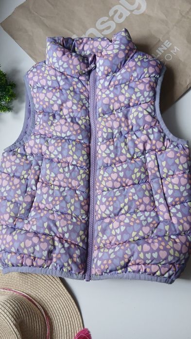 Жилетка безрукавка 116р