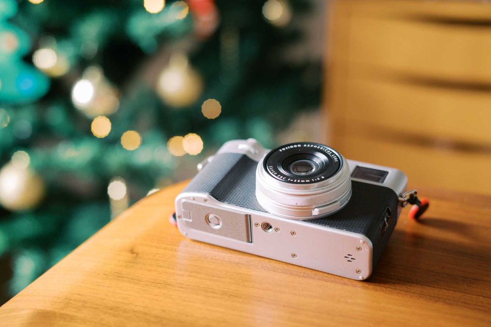 Fujifilm Fuji X100 VI com acessórios - 5300 disparos