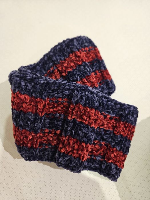 Welurowy zestaw: scrunchie + opaska na uczy
