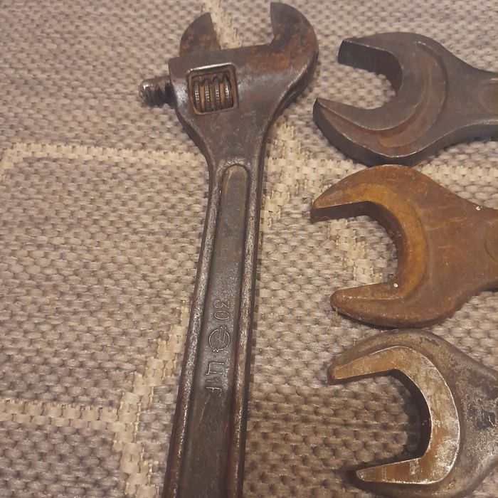 Ключи рожковые,розводные, сверло  СССР