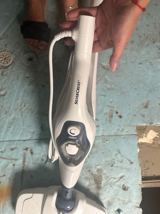 Máquina lava e aspira com manual de instruções