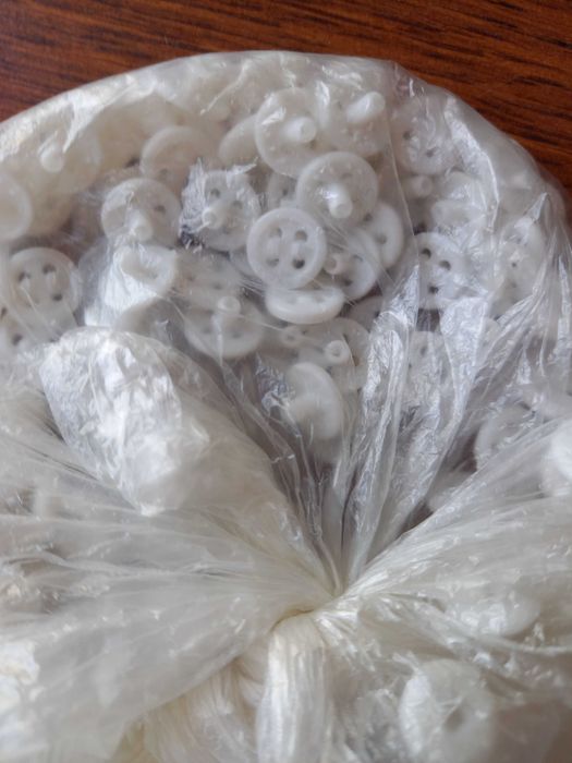 Zatrzaski plastikowe (napy)