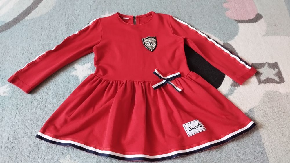 Sukienka  czerwona dresowa Sweety r.110-116