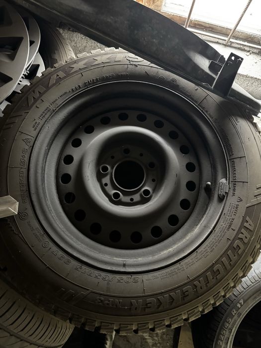 Продам диски с резиной r15 5x120