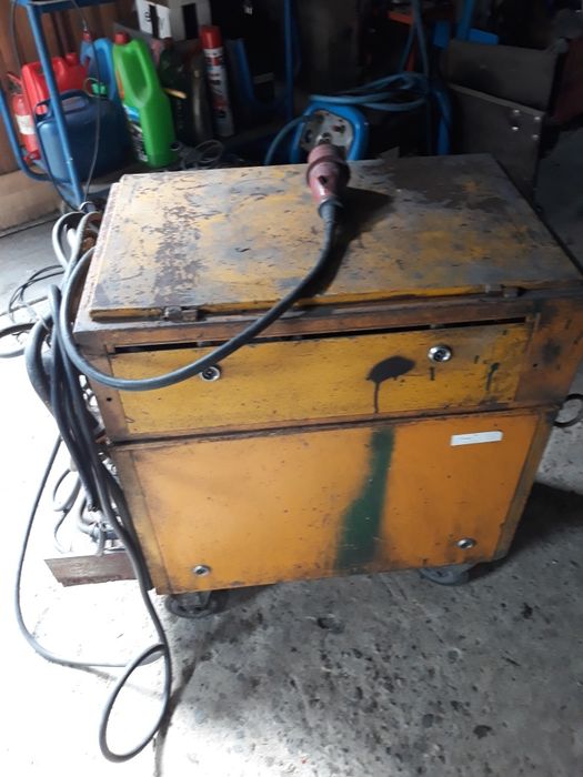 Spawarka elektryczna typ MIG-MAG