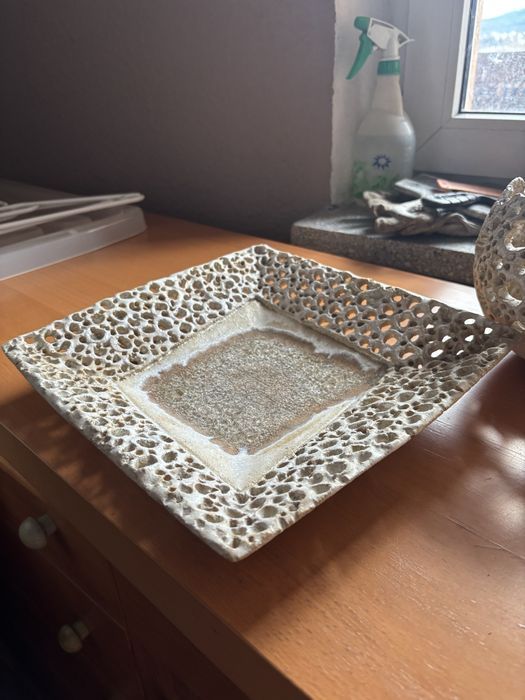 Ceramiczna patera i ozdoba