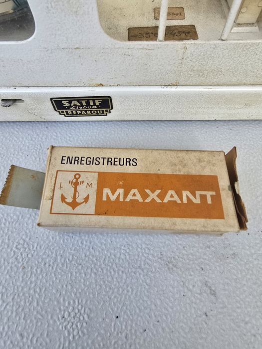 Termohigrógrafos (registo temperatura e umidade)