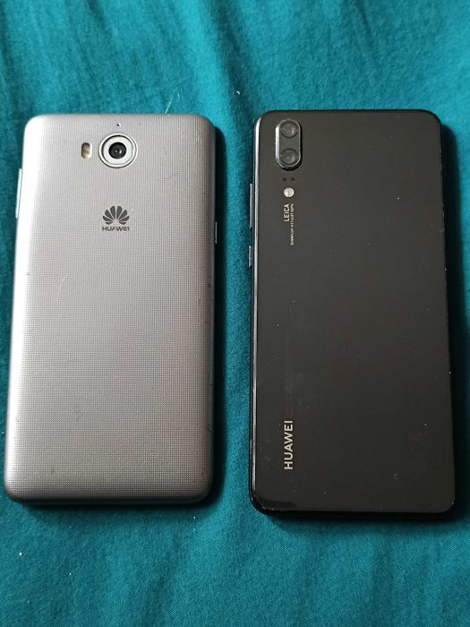 2 Smartphones Huawei P10 e P20