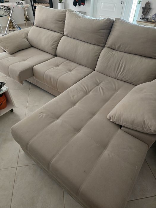 Sofa de 3 lugares , chaise loungue  lado esquerdo com IMPERMEABILIZAÇÃO