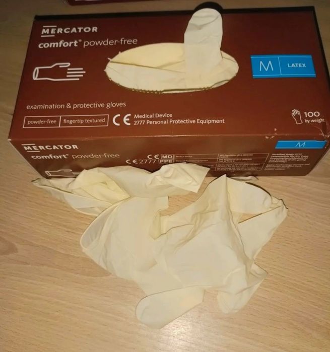 Rękawiczki lateksowe Mercator Comfort M 400 szt bezpudrowe