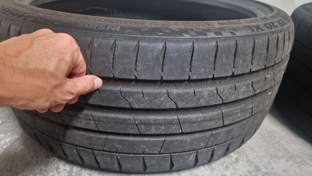 Pneus 225 35 ZR 20 Continental Sport Contact 7