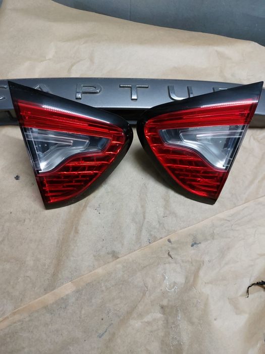 Renault Captur l lampa tylnia w klapę