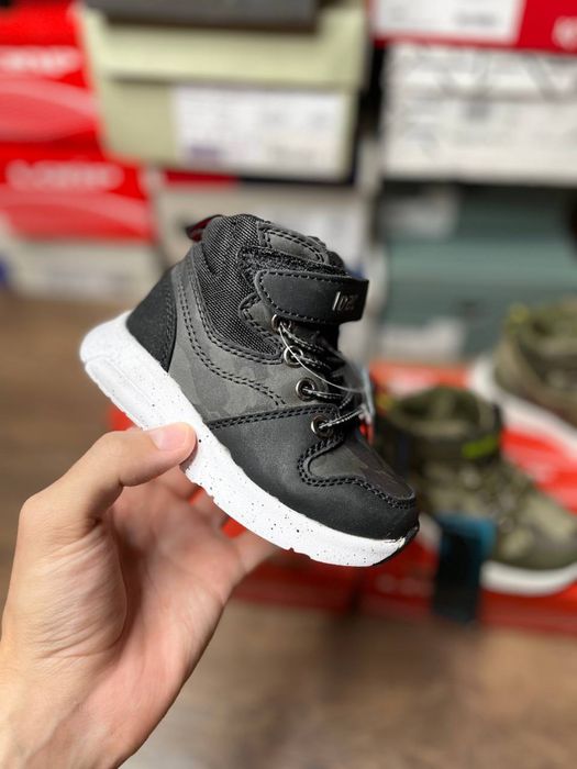 Кросівки - Loap, розмір 22, 23.