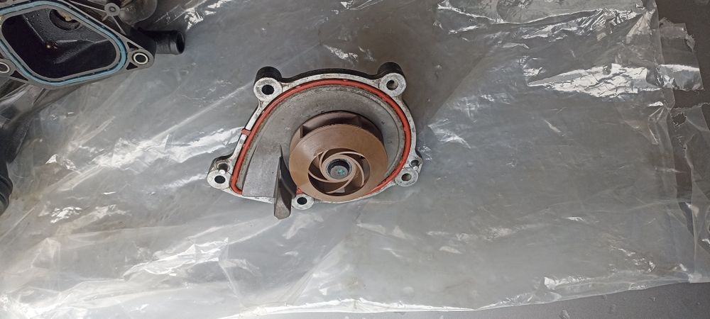 помпа пежо 5008 1,6 бензин ЕР6