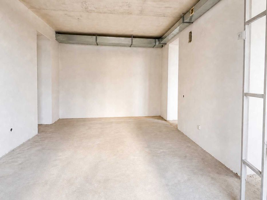 Оренда фасадного приміщення 245 м², 1-й поверх, Плугова 6А (від власника)