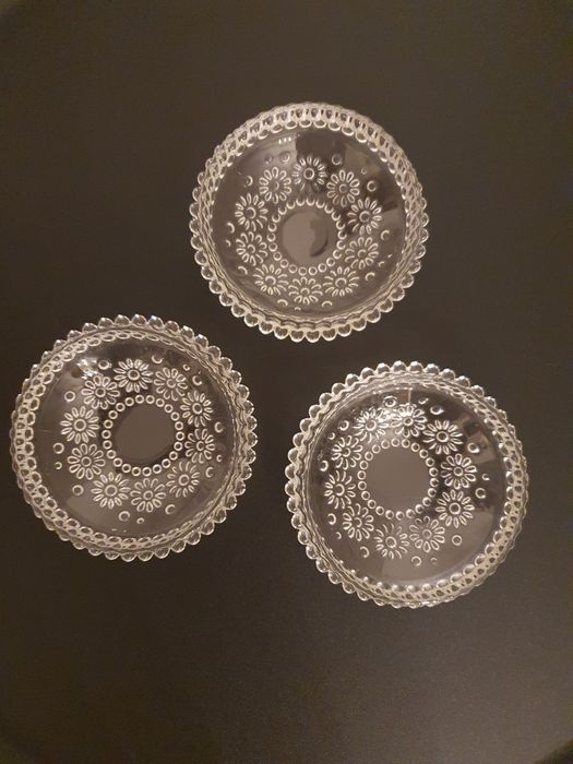 Miseczki szklane - kwiatuszki - kuleczki