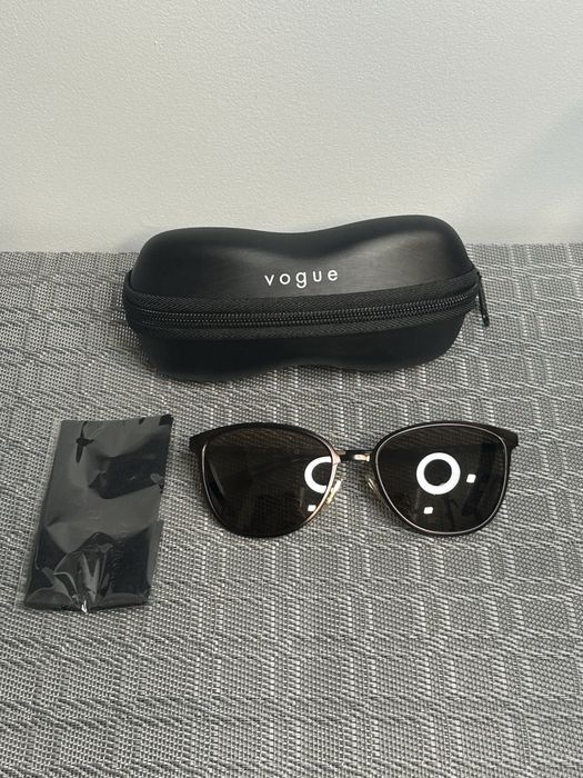 Zestaw 2 sztuk okularow (palm angels, vogue)