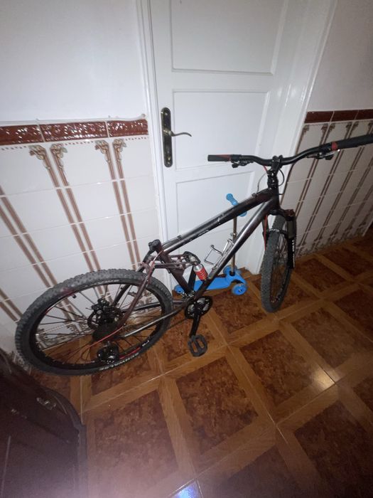 Bottecchia BTT Suspensão Total Marzocchi – Vendo ou Troco por PS5