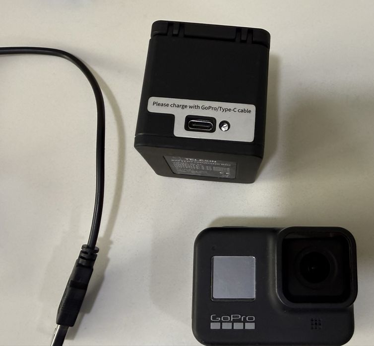 Gopro 8 Black com baterias e comando