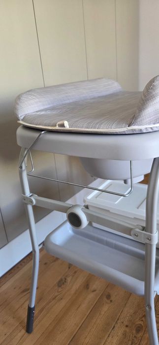 Przewijak z wanienką Chicco
