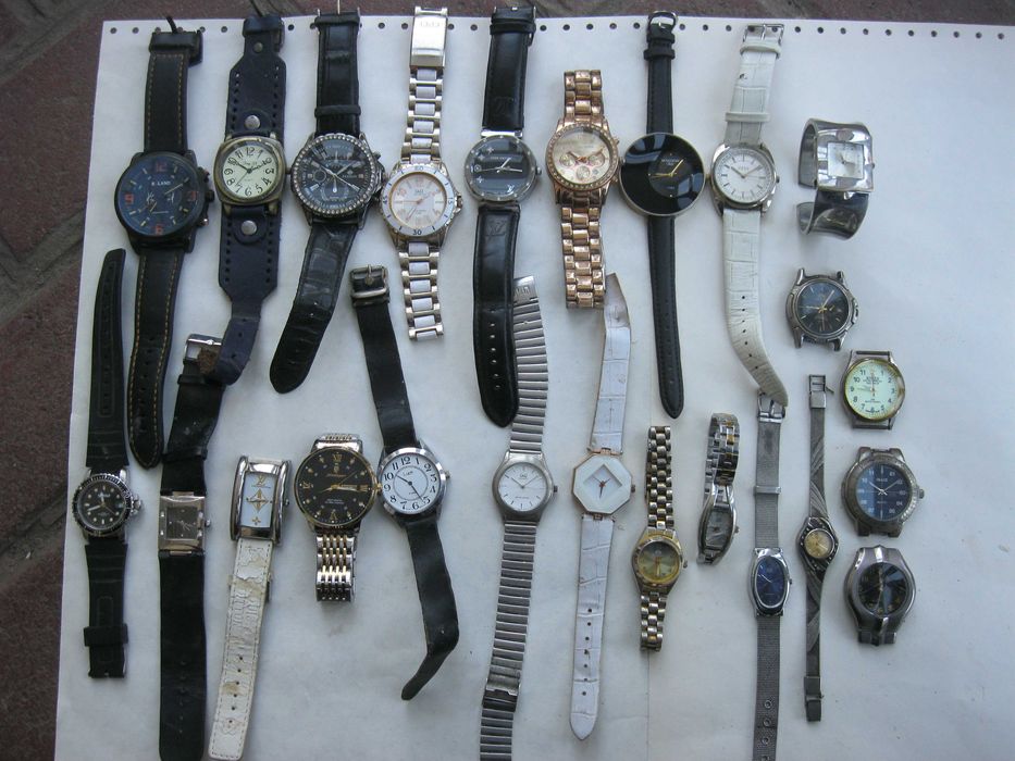 Продам часы наручные