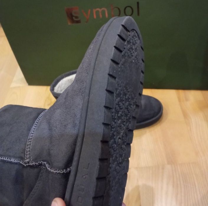 Продам теплые женские зимние кожаные сапоги дутики угги Dual UGG