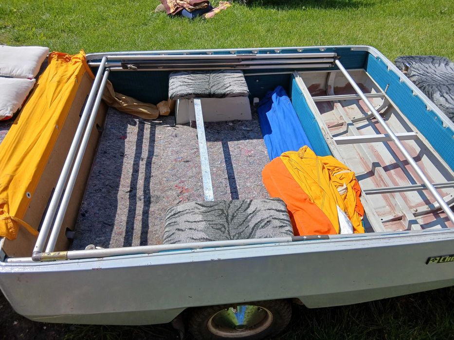 Прицеп Skif M1 палатка , кемпінг  на 4 місця з верандою 2-4м