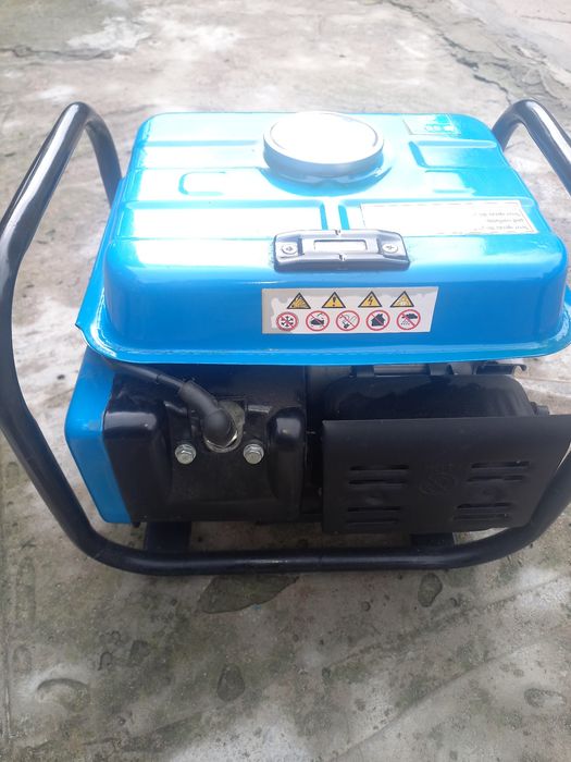 Генерато в гарному стані    Honda