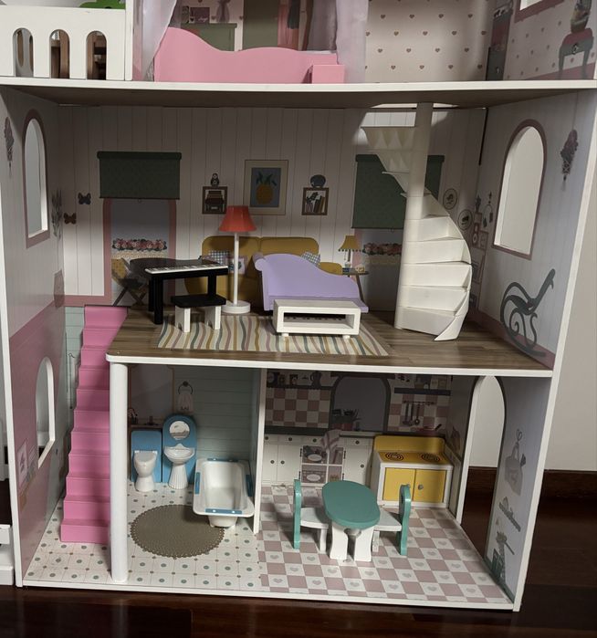 Grande casa de bonecas