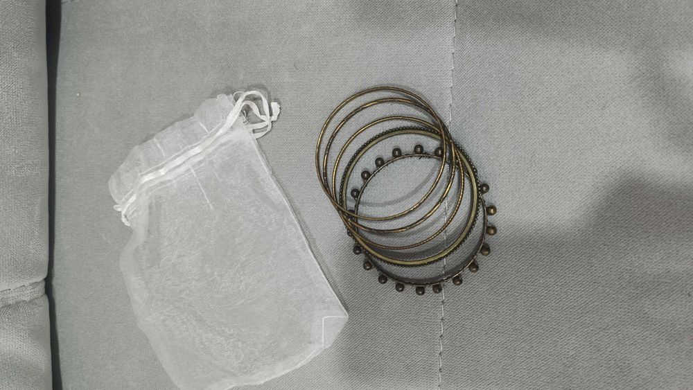 Pulseiras várias