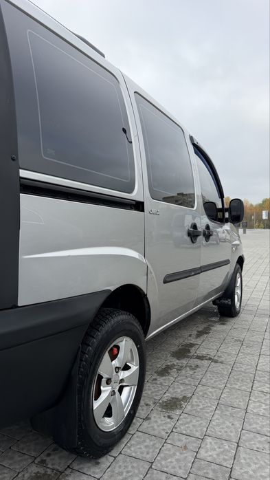 Продаю Fiat Doblo
