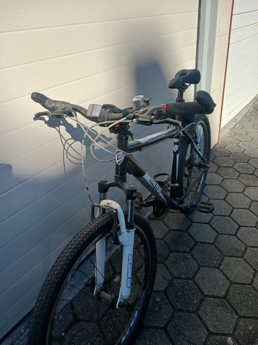 Bicicletas    com pouco  uso