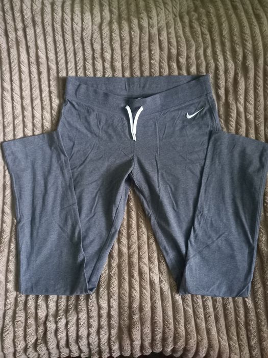 Жіночі штани NIKE