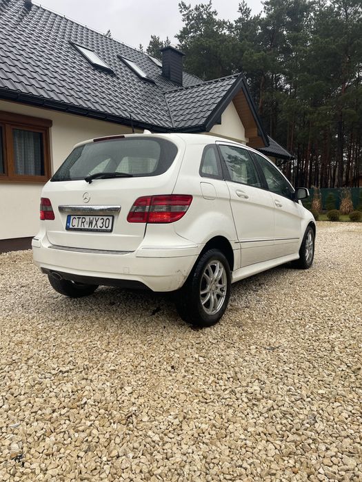 Mercedes b klasa
