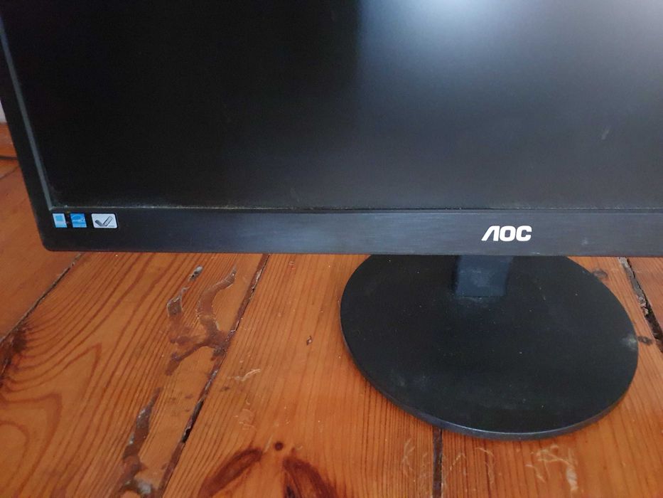 Monitor  AOC  21"