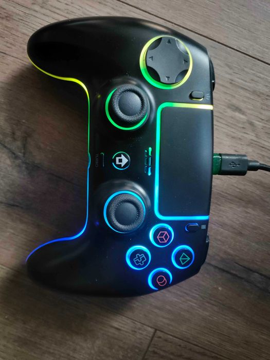 Bezprzewodowy Pad Kontroler RGB Hall Effect PS4 / PC / Switch / iOS / Android