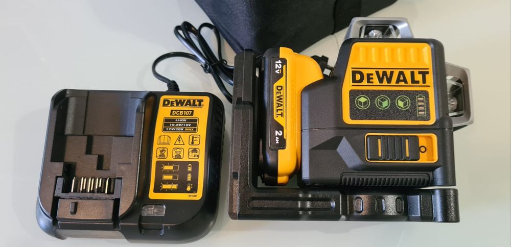 Nivel Laser Dewalt novo completo com bateria e carregador