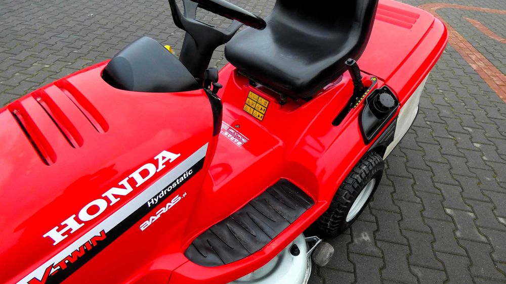 Traktorek kosiarka HONDA 2417 2 Cylindry (081205.5) - Baras