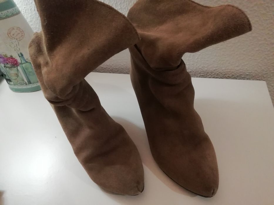 Botas camurça castanhas