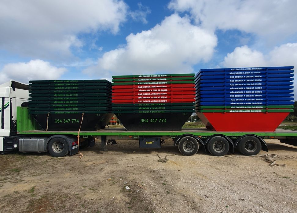 CONTENTORES e CARRINHAS  para recolha e transporte de entulho e lixo