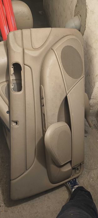 Sprzedam fotele do chryslera sebringa