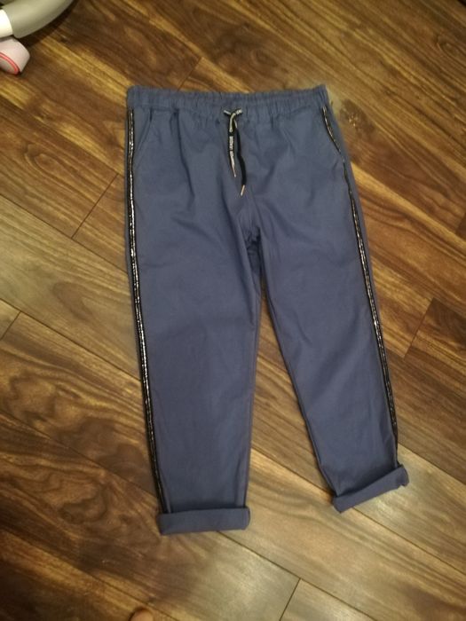 Spodnie z lampasem 5 XL kolor  jeansowy NOWE