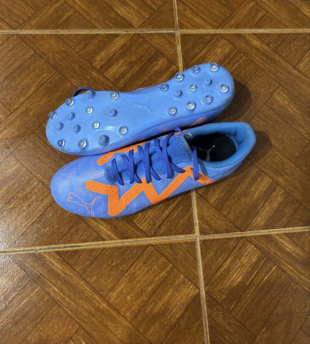 Chuteiras N41 (como novas)