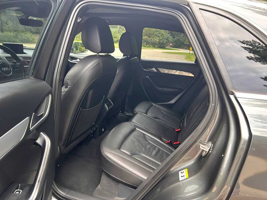 Audi Q3      2018