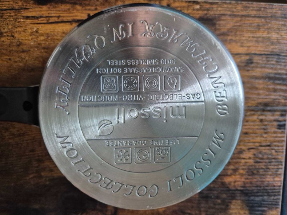 Rondelek stalowy z pokrywką