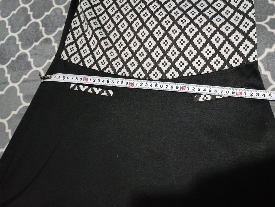 Sweter z długim tunika sukienka czarny biały wzorek r. 40 L