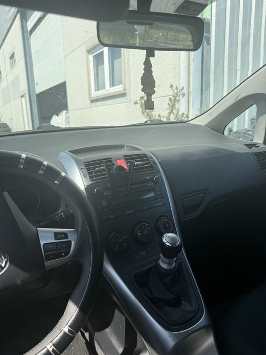 Toyota Auris — fotografia 4