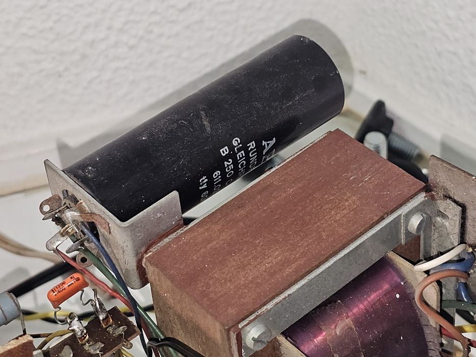 Rádio a Válvulas Vintage Telefunken (Stereo) –  Bluetooth Integrado