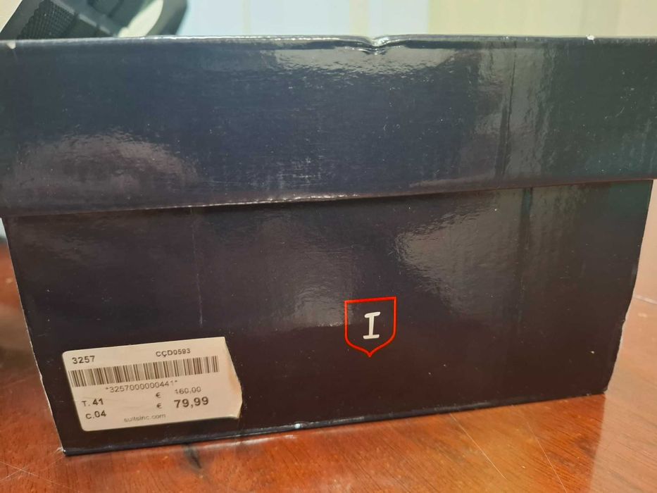 Sapatilhas Suits Inc